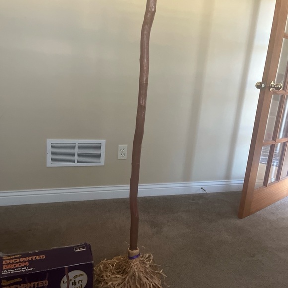 Enchanted Brown Broomstick - Picture 2 of 7